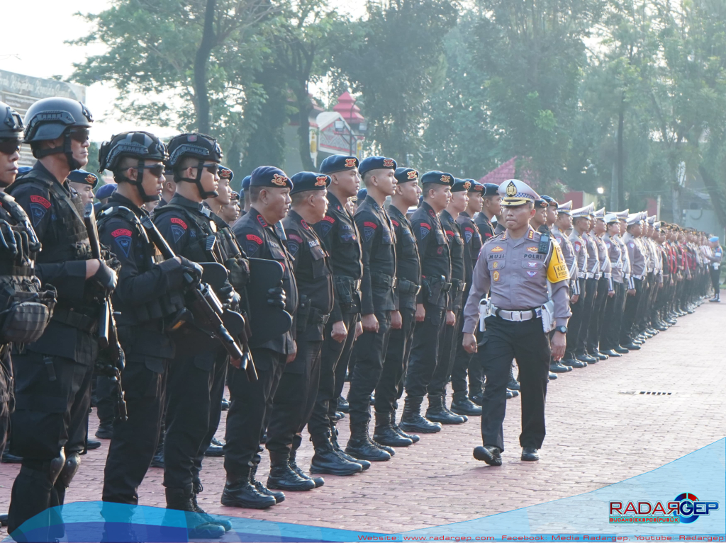 Kapolda Sumut Pimpin Apel Gelar Pasukan Operasi Keselamatan Toba 2025